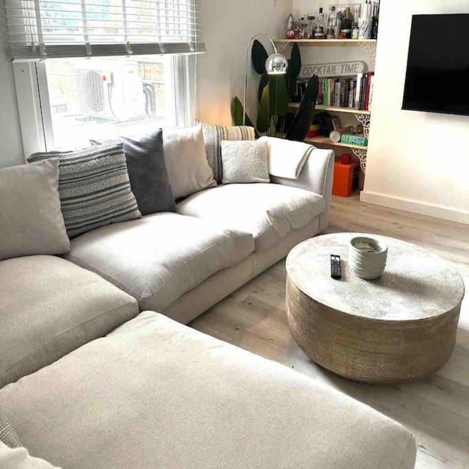 Stunning 2 Bedroom Flat Camden London Eksteriør bilde